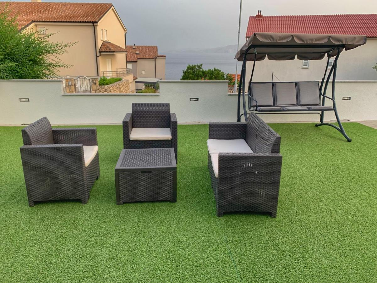 Apartment Lea Mataija Novi Vinodolski Eksteriør billede