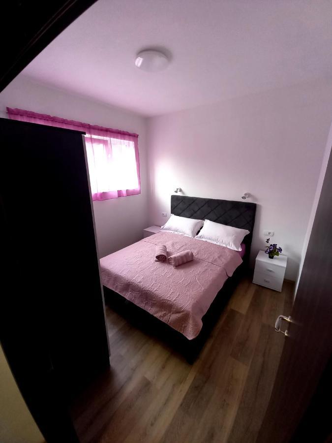 Apartment Lea Mataija Novi Vinodolski Eksteriør billede