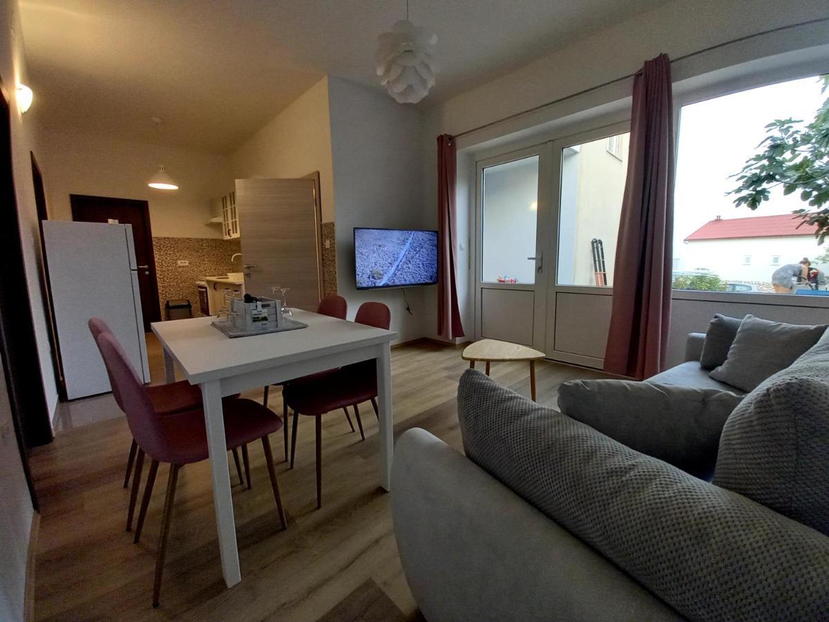 Apartment Lea Mataija Novi Vinodolski Eksteriør billede