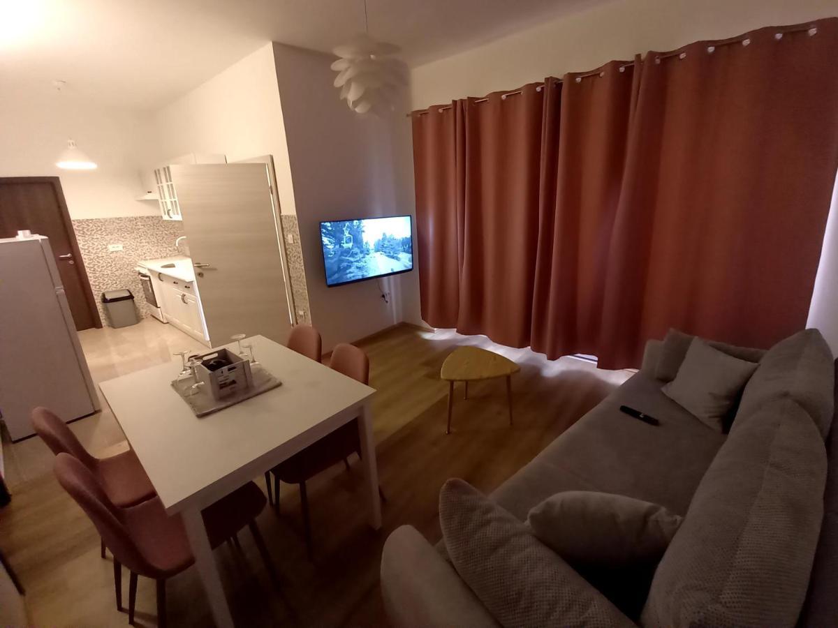 Apartment Lea Mataija Novi Vinodolski Eksteriør billede