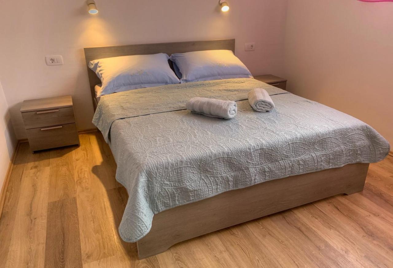 Apartment Lea Mataija Novi Vinodolski Eksteriør billede