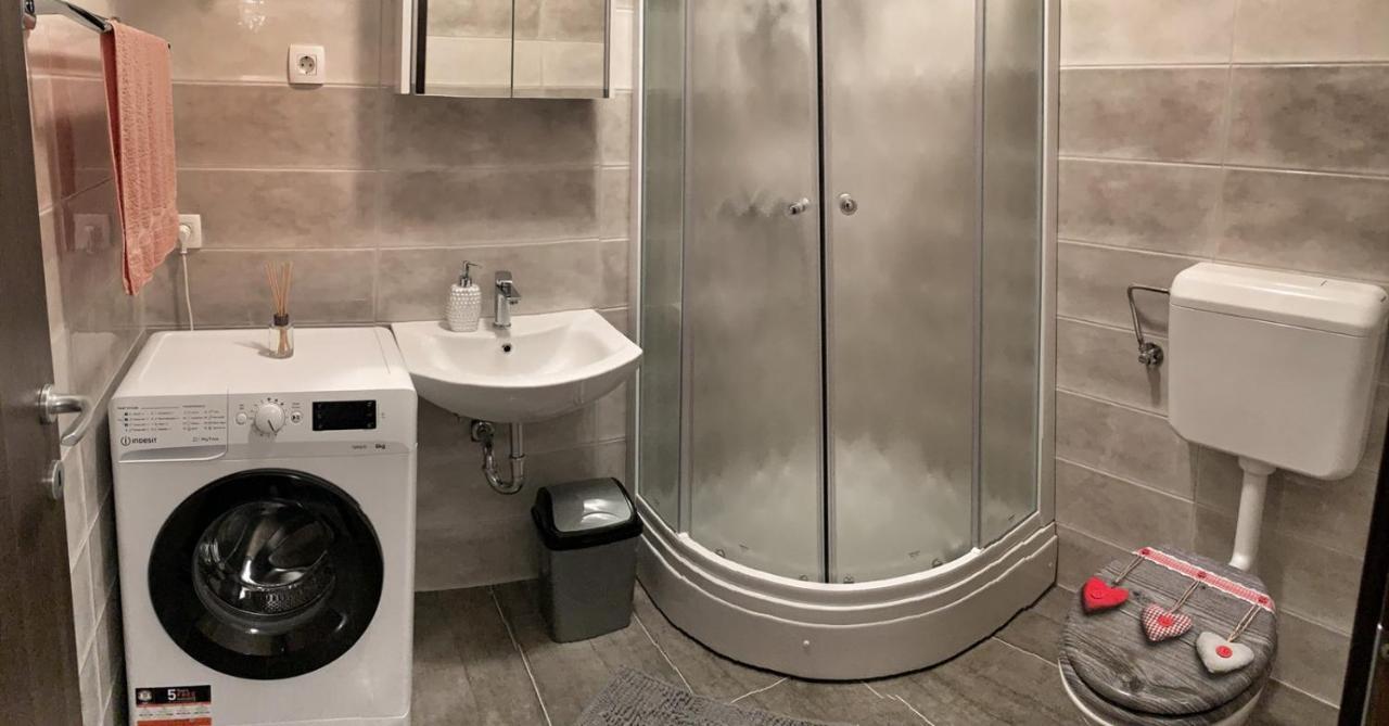 Apartment Lea Mataija Novi Vinodolski Eksteriør billede